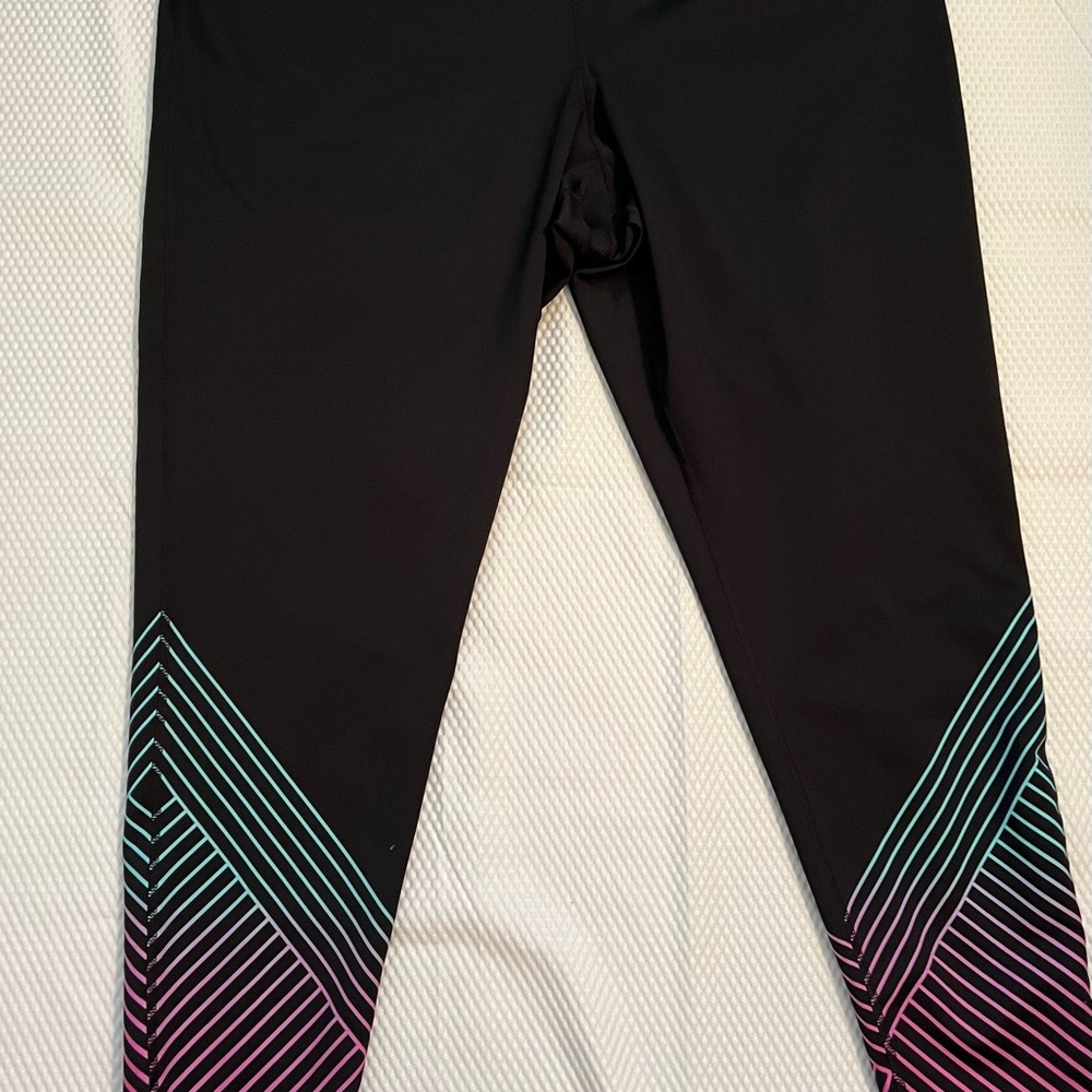Ideology Women's Plus Ankle Athletic Leggings  Size 3X Black Striped Ankle